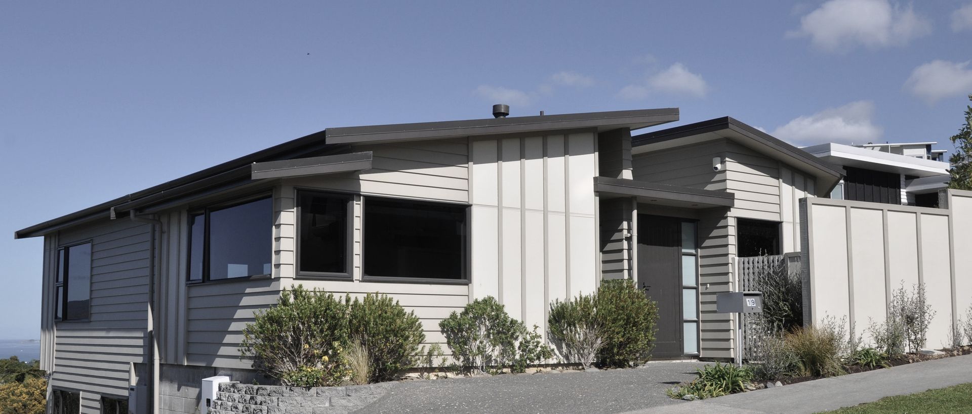 Hero Banner for Authentic Kiwi Building