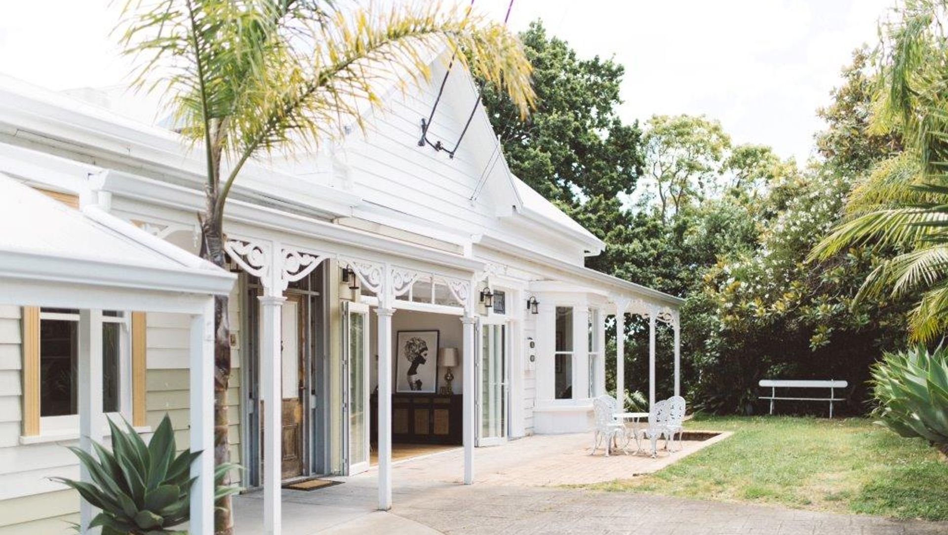 Avondale Villa Renovation banner