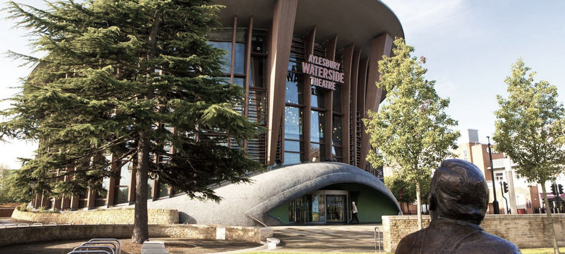 Perfect Pebble, Aylesbury Waterside Theatre, Bukinghamshire. banner