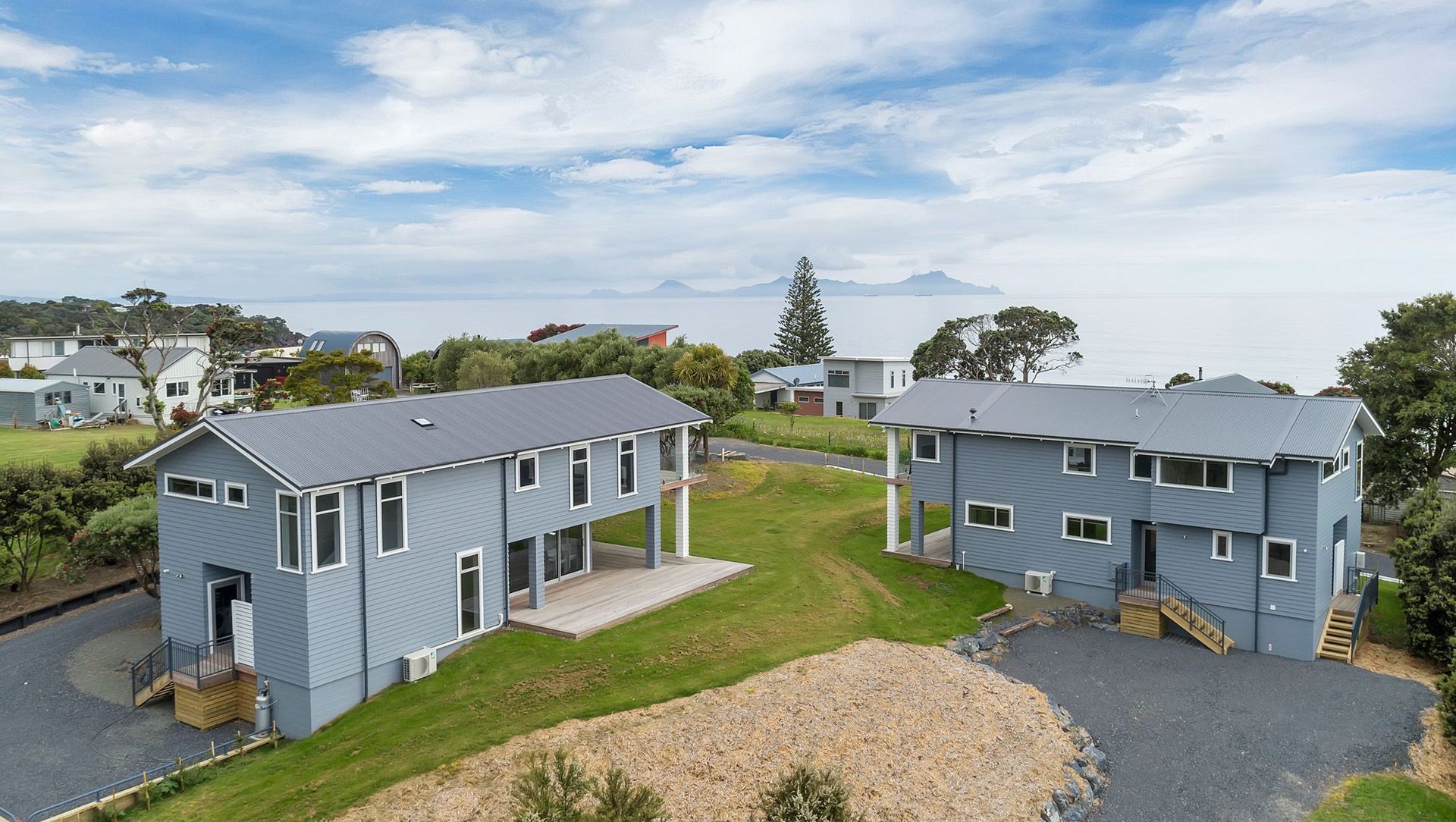 Langs Beach, Northland- Luxury / Beach House / Outdoor Living / New Builds by Cogan Custom Homes banner