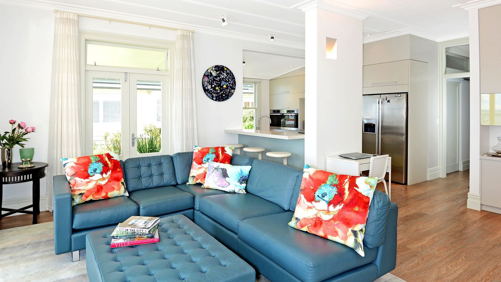 Beachfront Luxury - Cheltanham banner