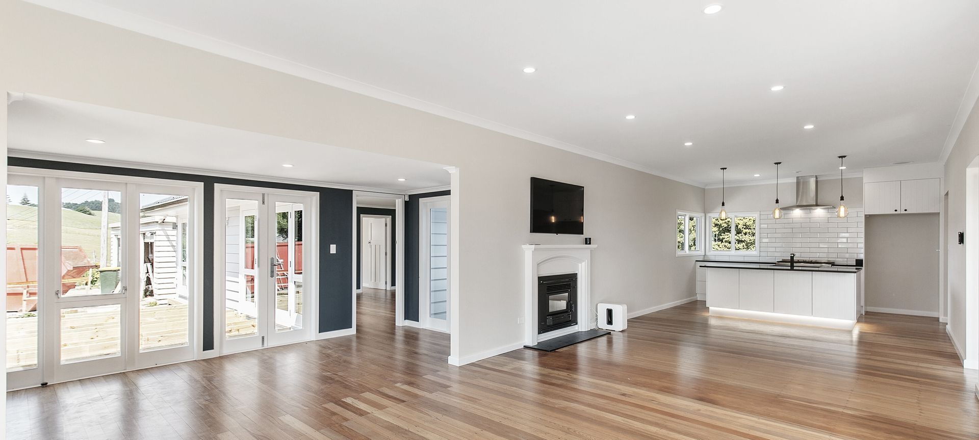 Beachlands Farm House banner