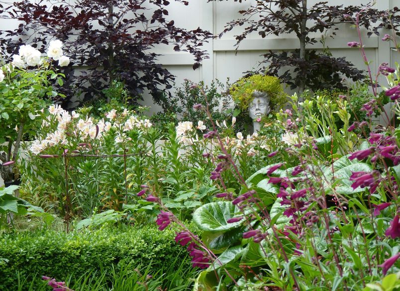 Beauchamp: a family garden for all seasons