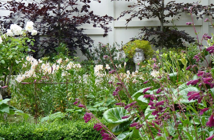 Beauchamp: a family garden for all seasons