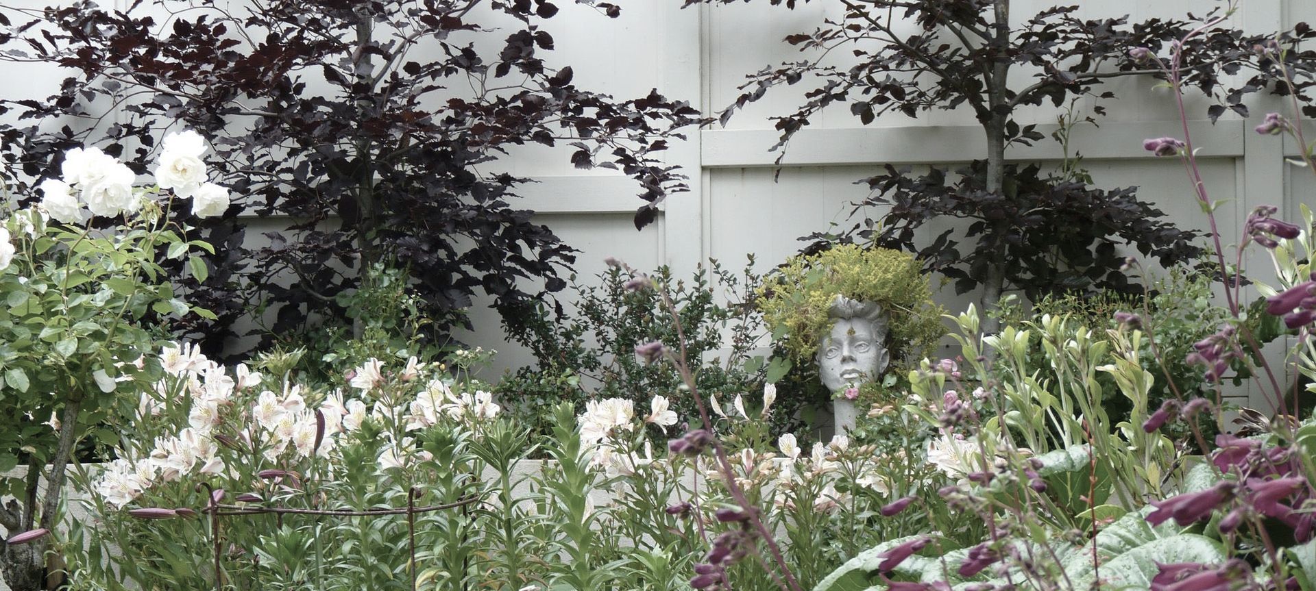 Beauchamp: a family garden for all seasons banner