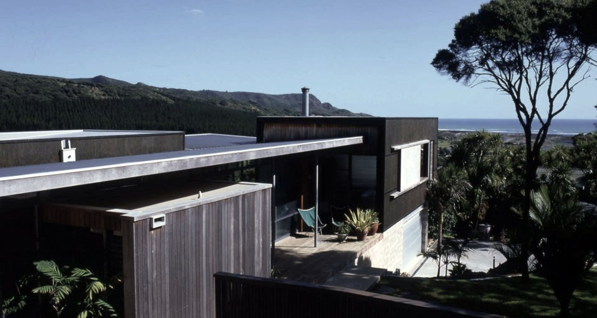 Bethells Beach House, Waitakere, Auckland banner