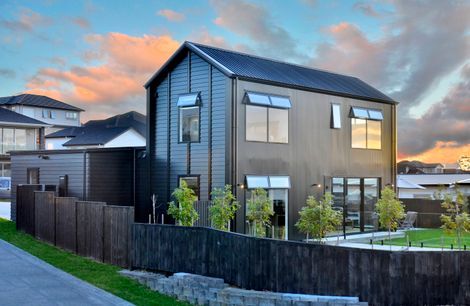 Black Barn House