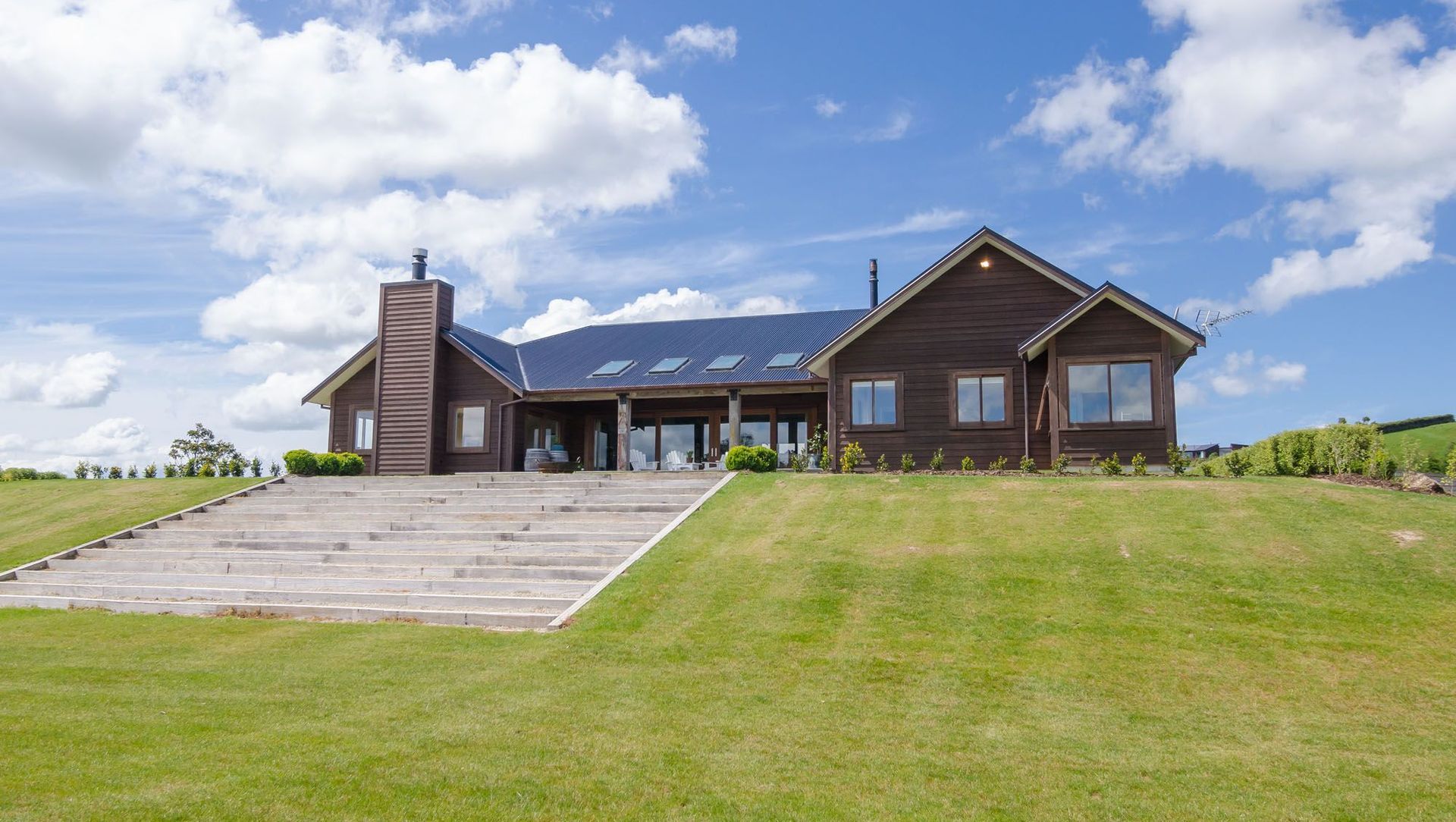 Highland Lodge banner