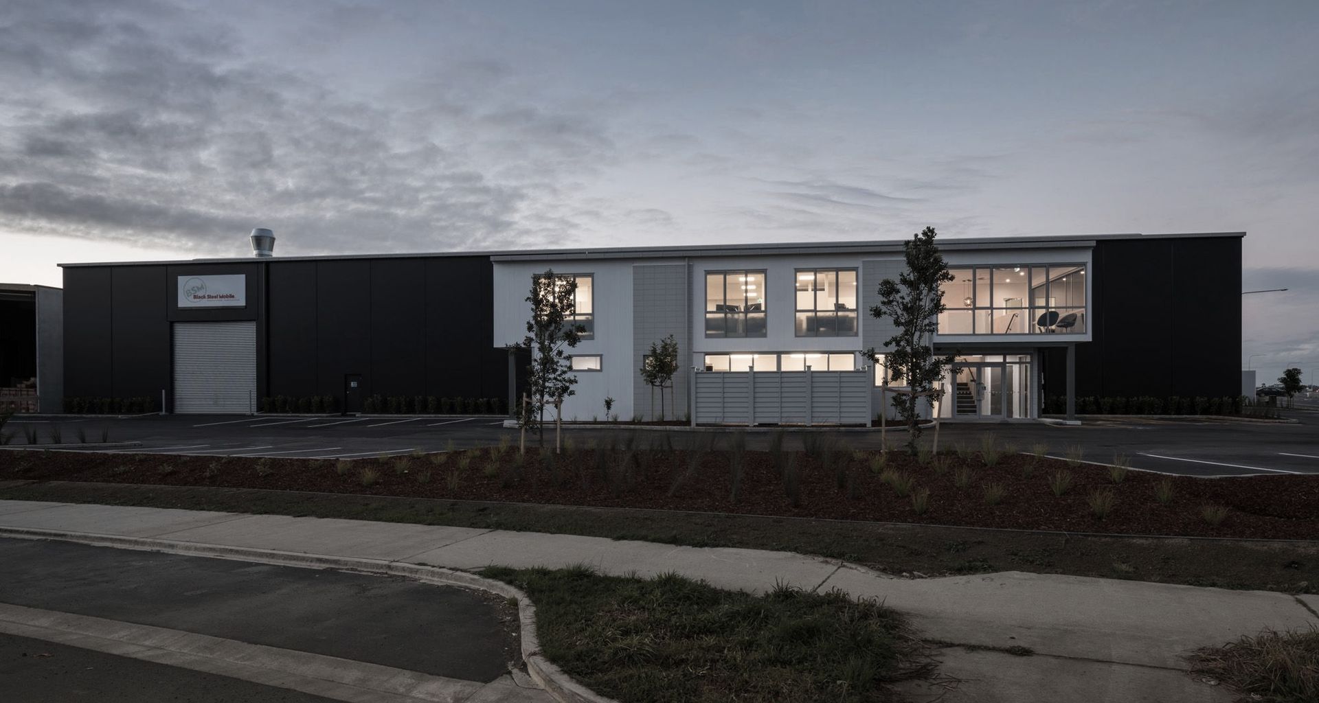 Blacksteel Mobile, Hobsonville banner