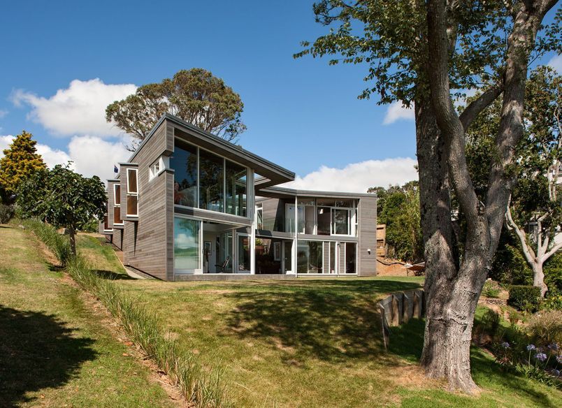 Bleakhouse Road Home