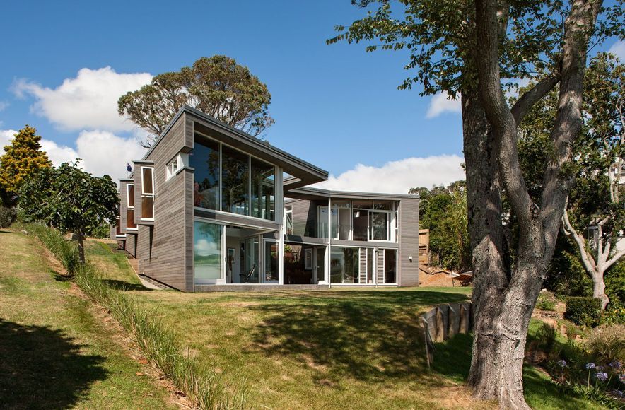 Bleakhouse Road Home