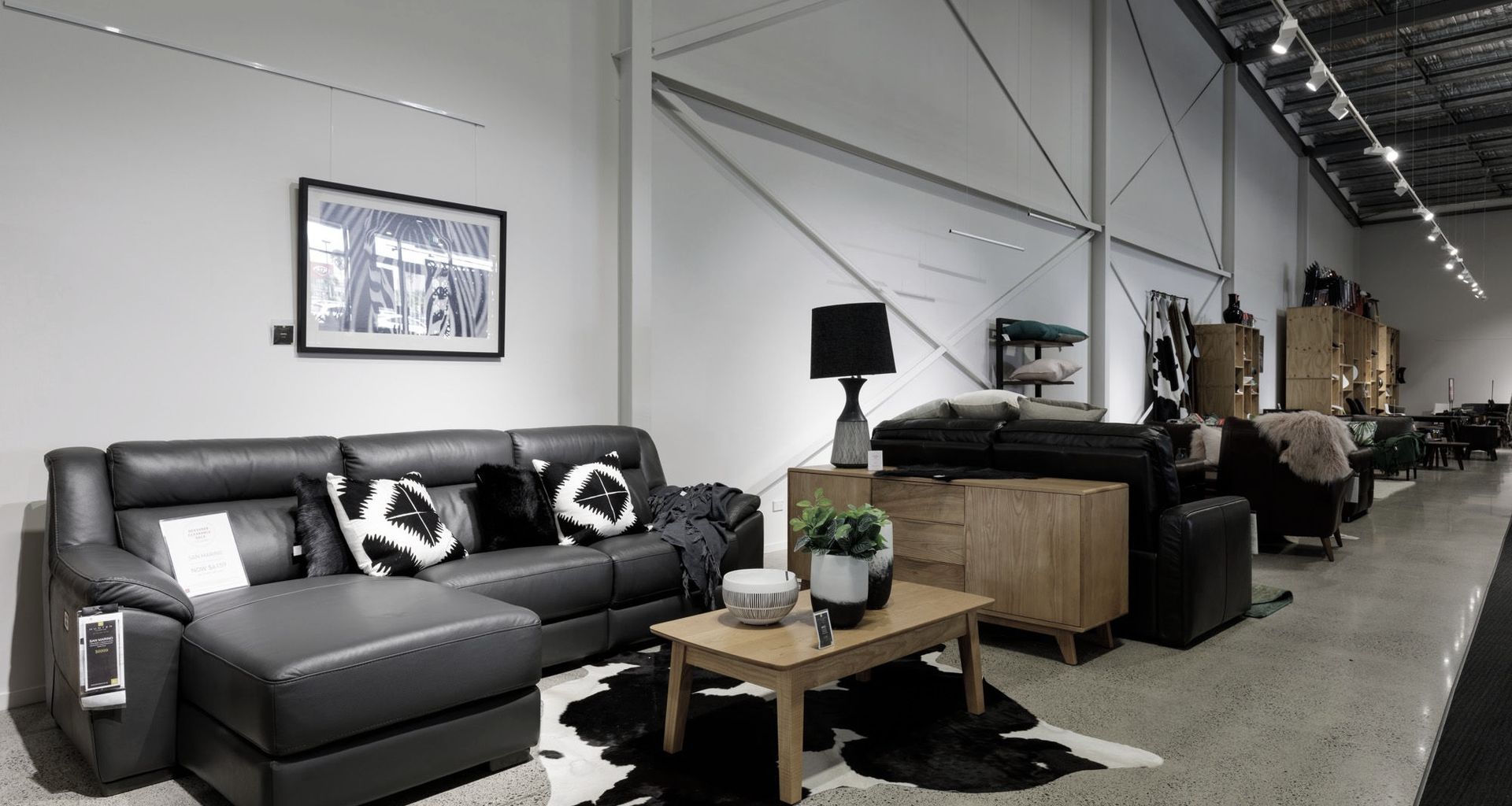 Hunter Furniture, Te Rapa, Hamilton banner