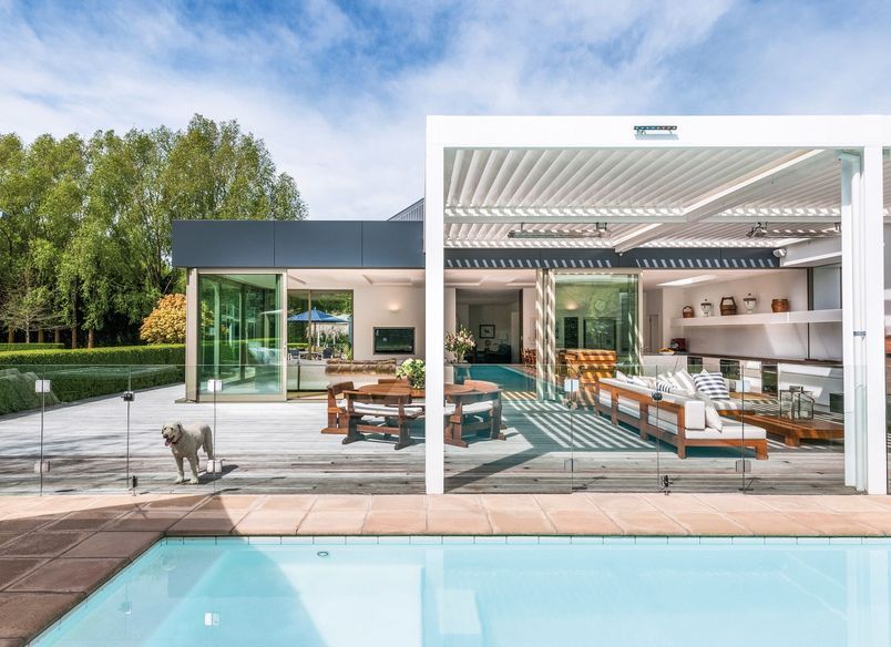 OPEN PLAN LIVING