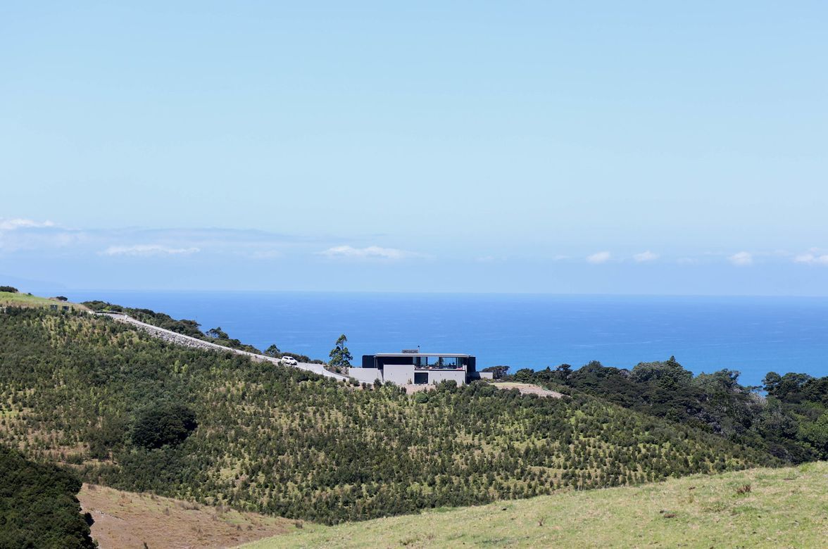 Breamtail House: a coastal idyll