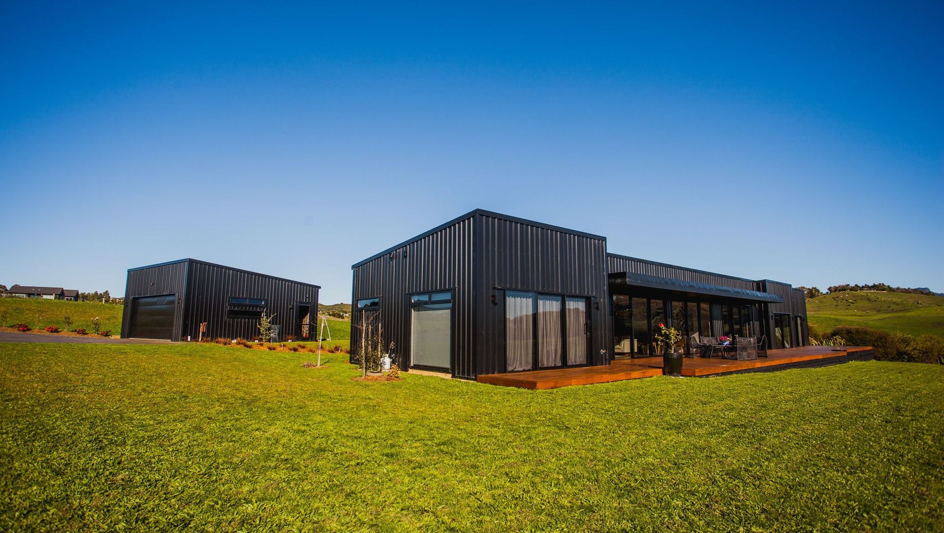 Three Streams Serentity - Raglan banner