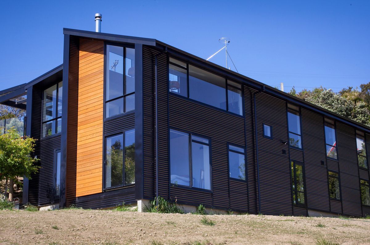 Building Boxes, Waitakere Home