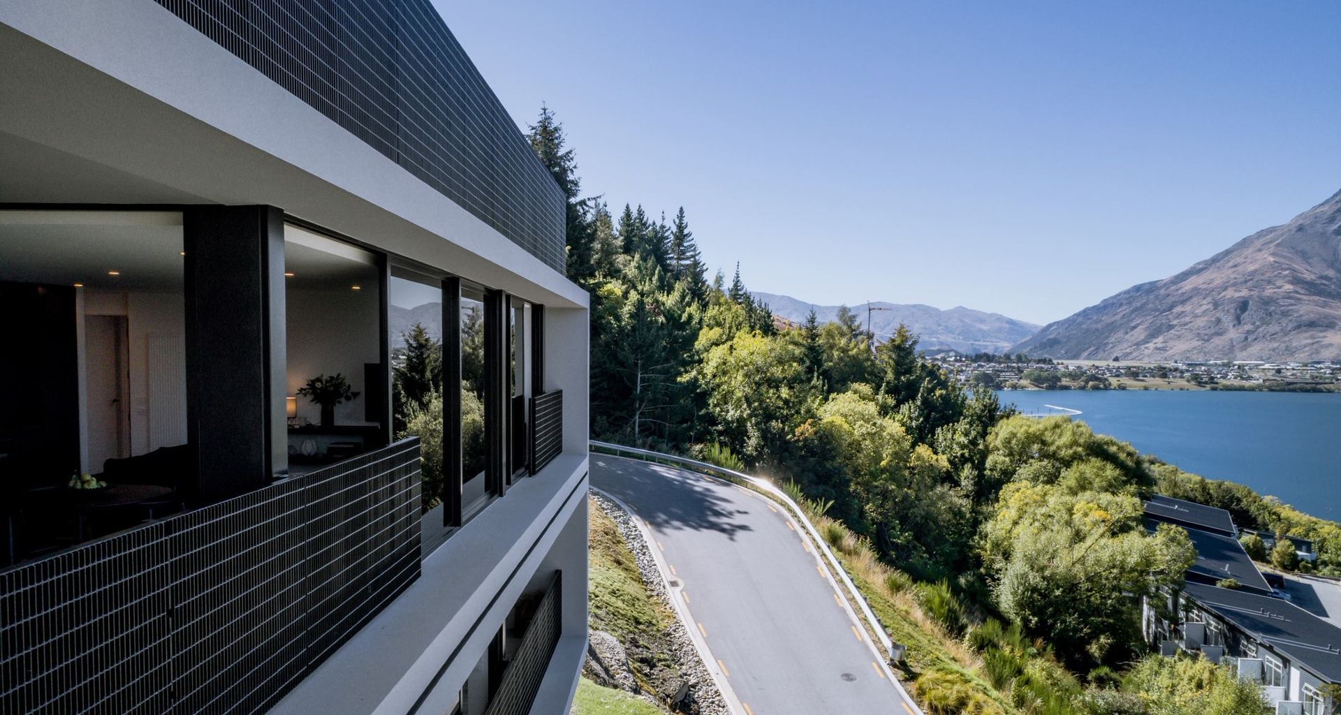 Bunker House, Potters Hill Drive banner