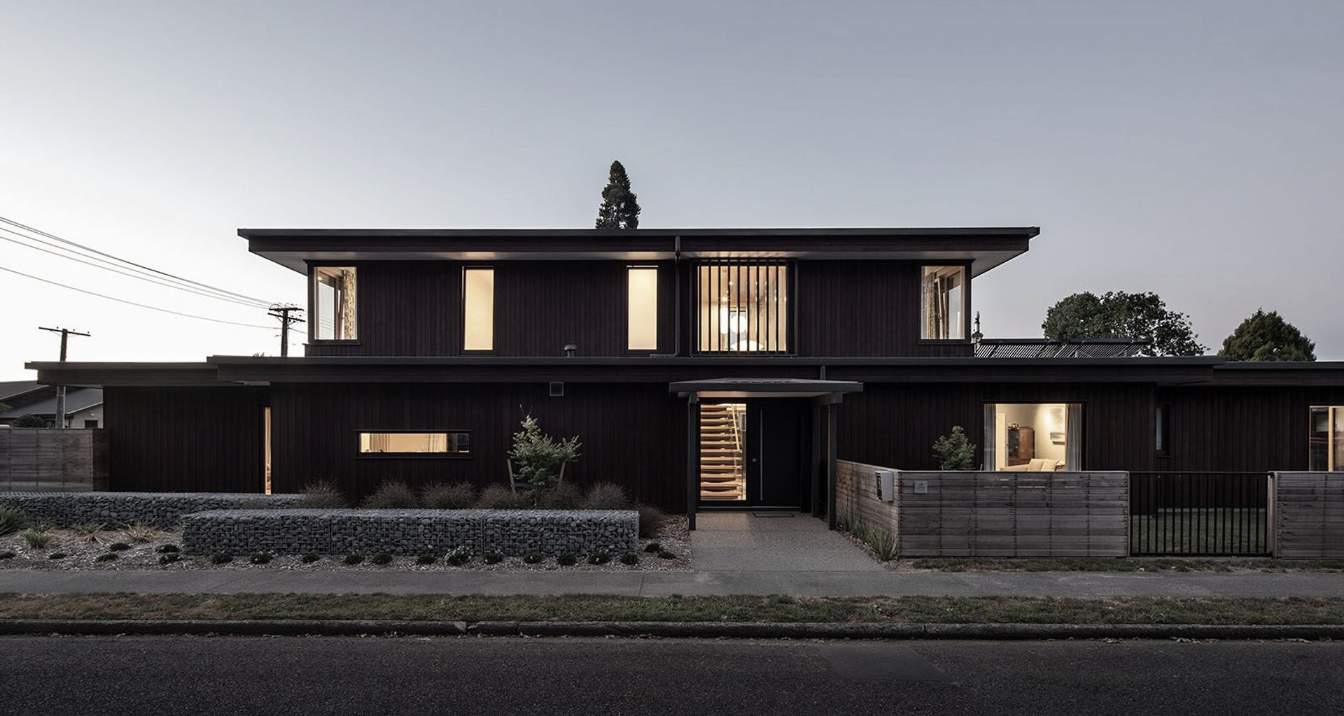Linear House banner