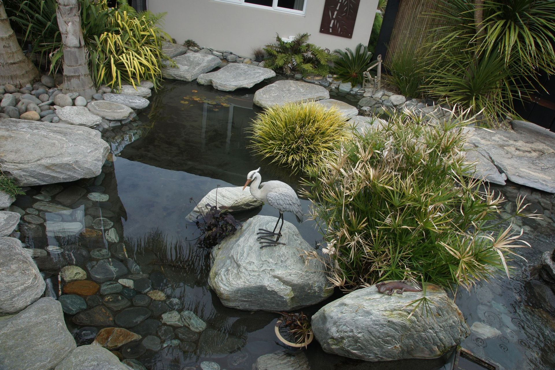 Alpine Gneiss feature rocks with Alpine biscuits as a underwater "beach"