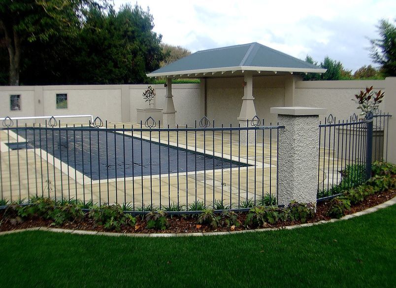 Cambridge Pool Area & Pergola