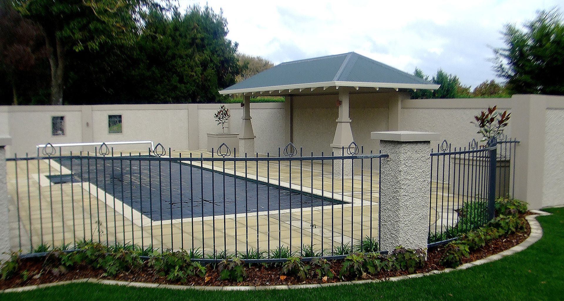 Cambridge Pool Area & Pergola banner