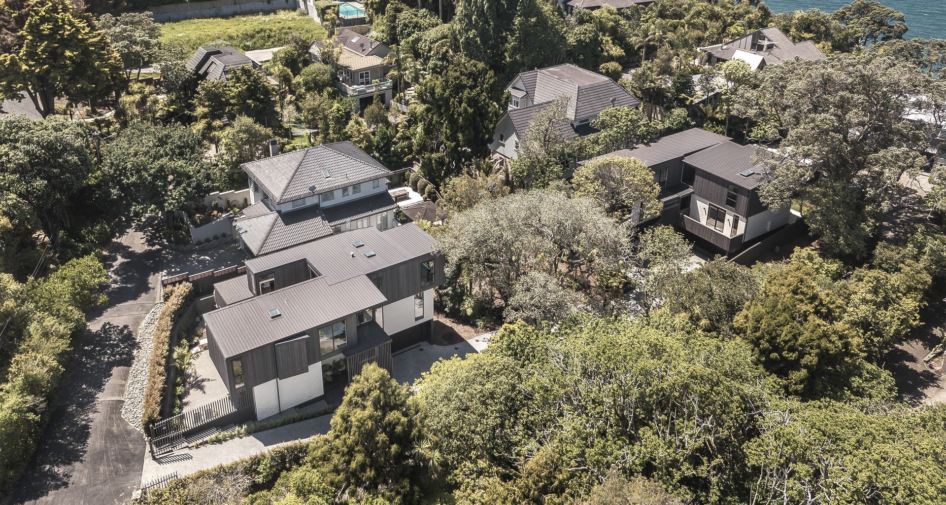 Campbells Bay Creek Residence banner