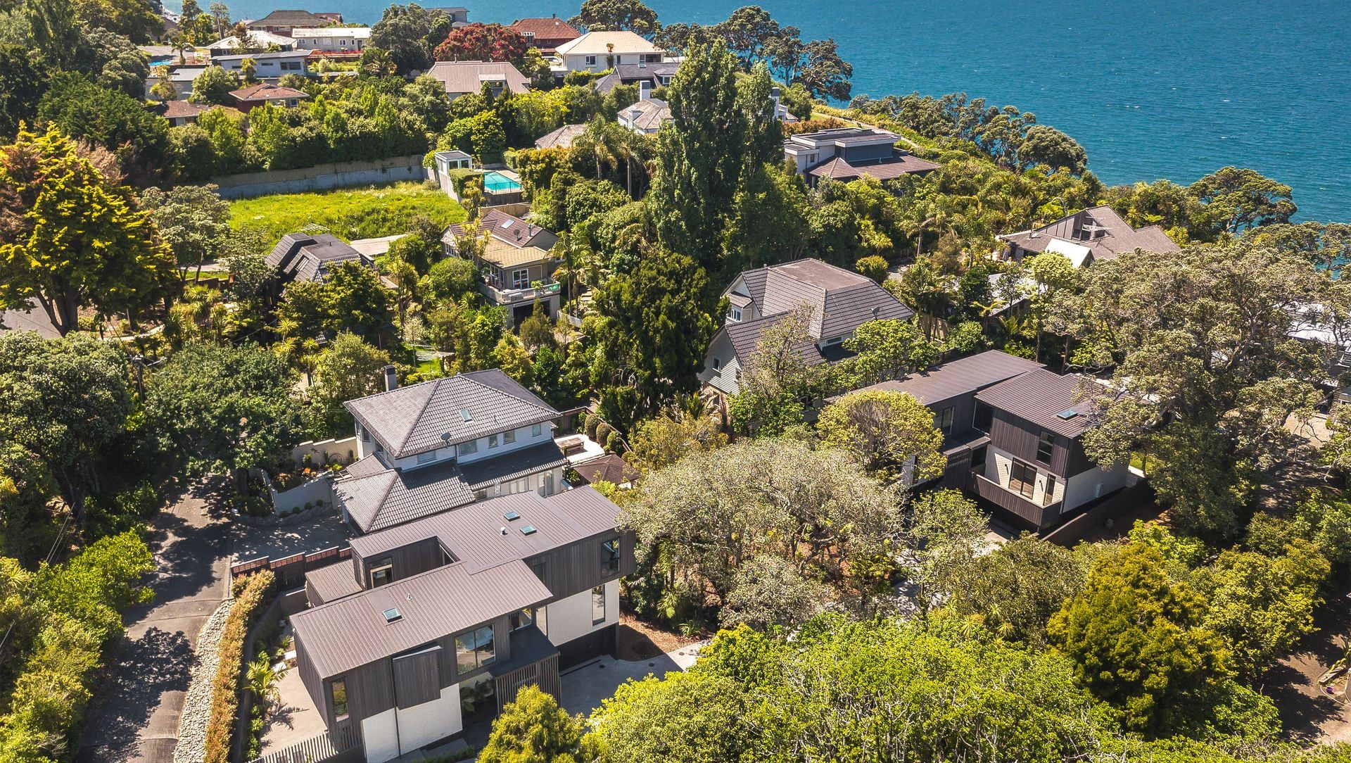 Campbells Bay Creek Residence banner