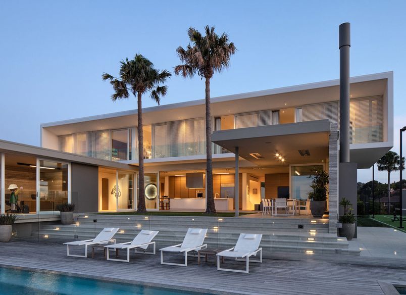 Cantilever House
