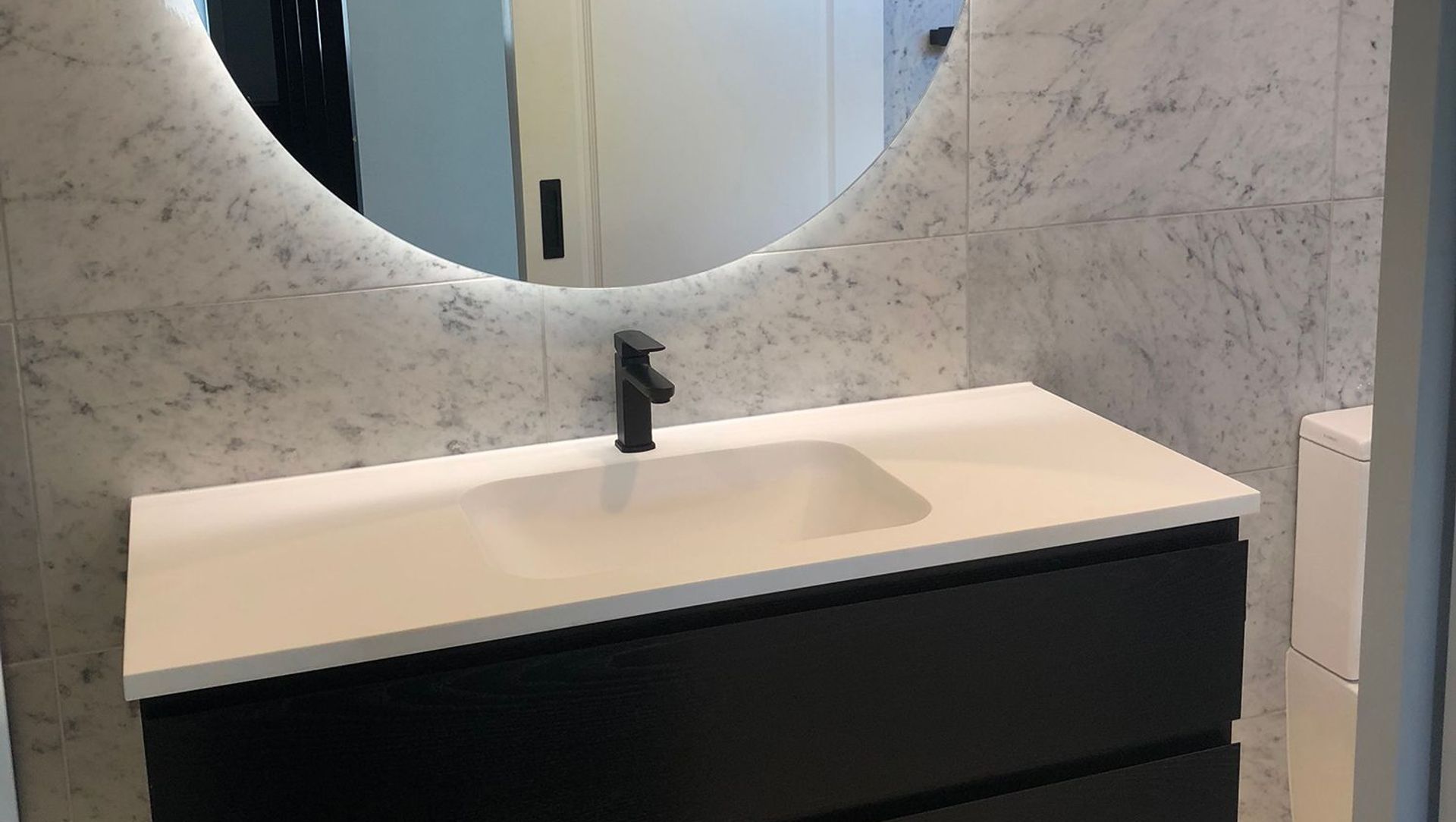 Carrara Tiled Bathroom banner