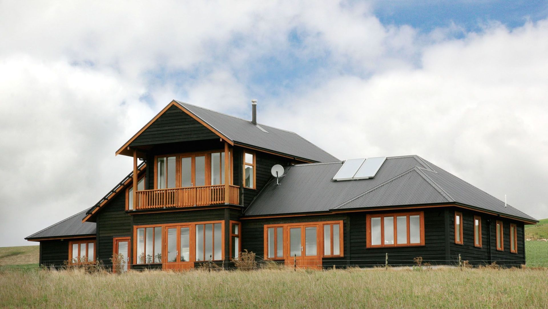 Cedar Farmhouse banner