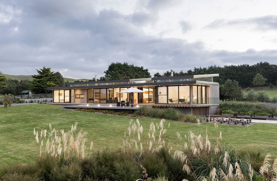 Chow:Hill Lake House