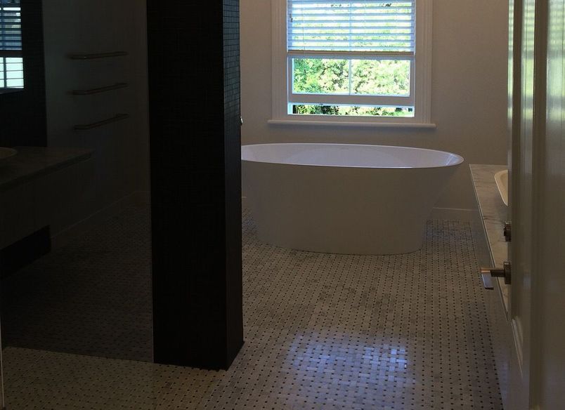 Cinca Mosaic Bathroom