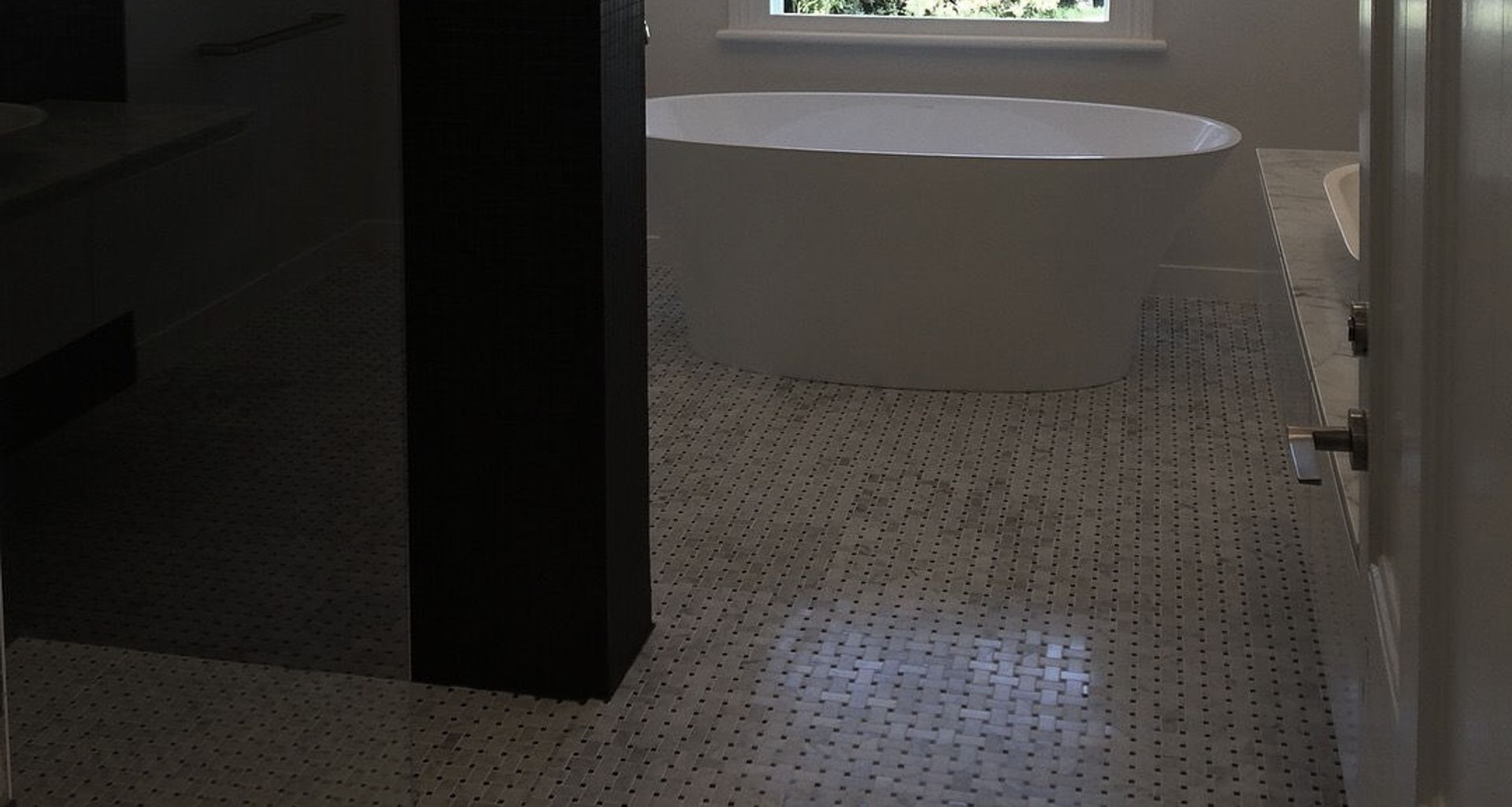 Cinca Mosaic Bathroom banner