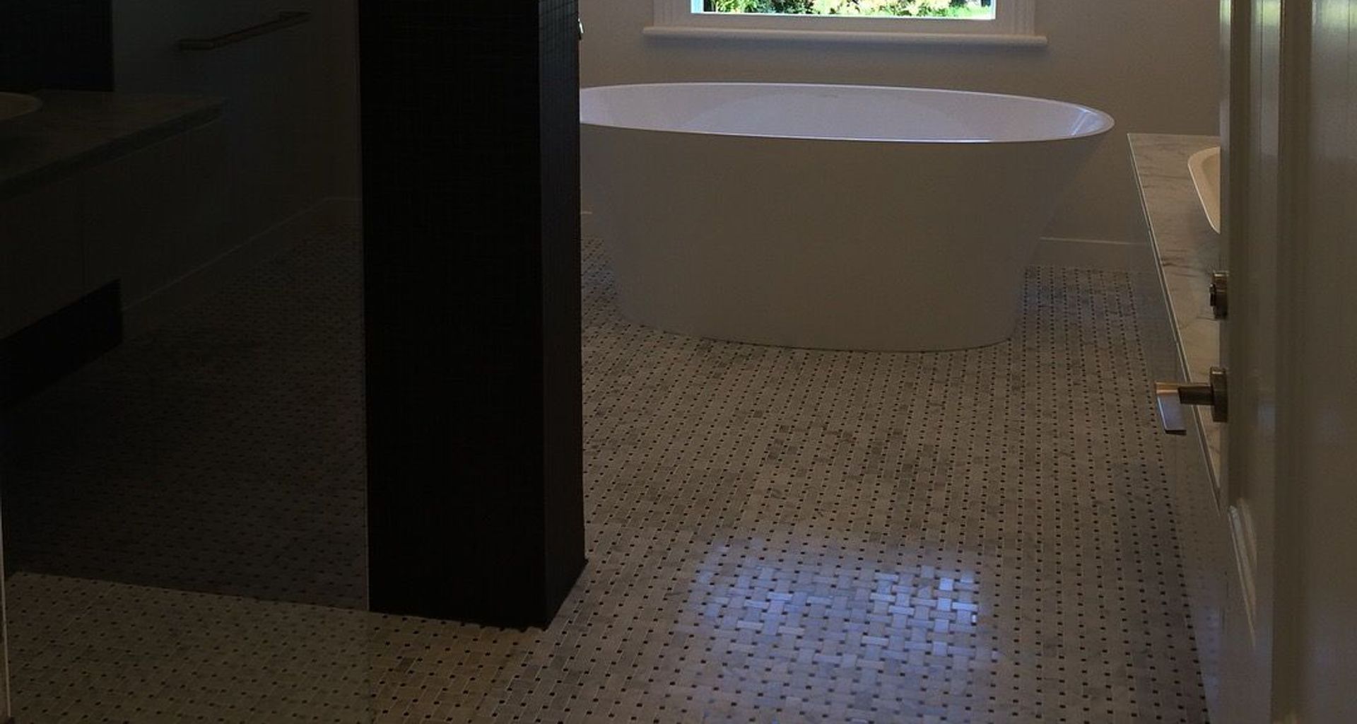 Cinca Mosaic Bathroom banner
