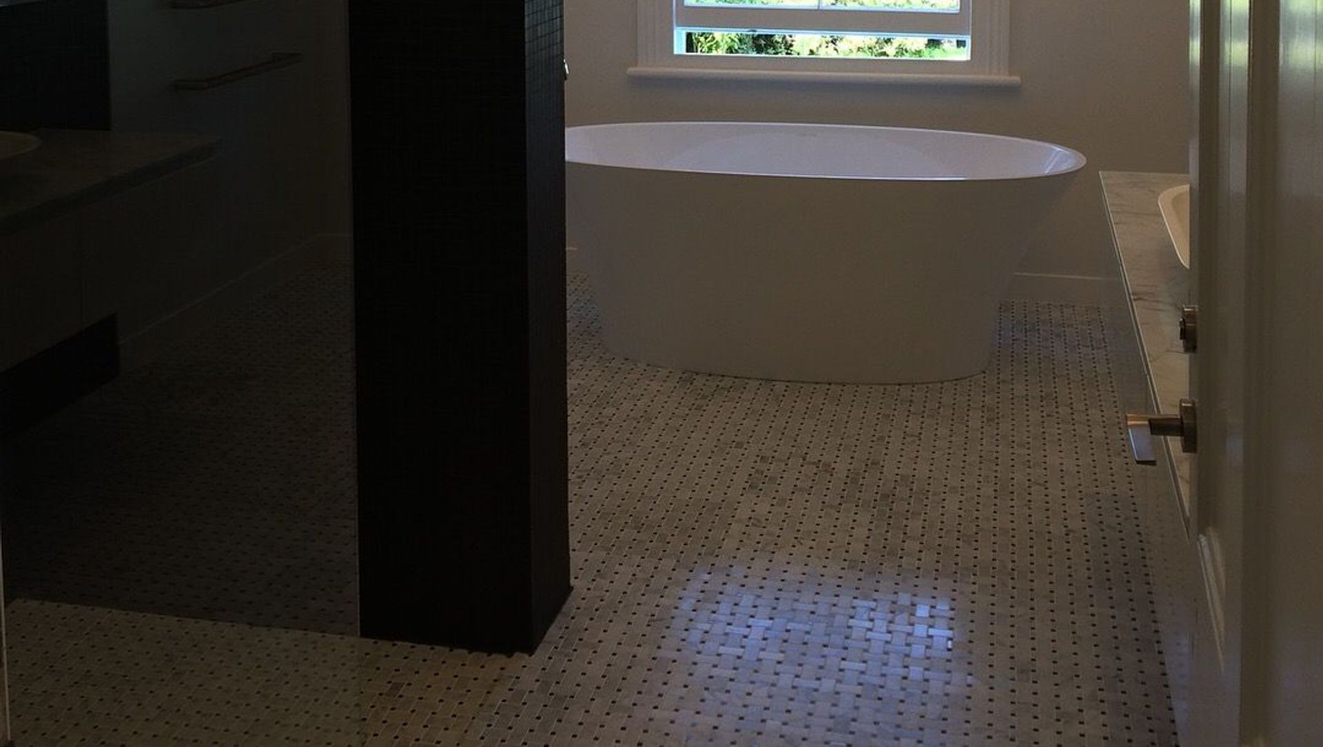 Cinca Mosaic Bathroom banner