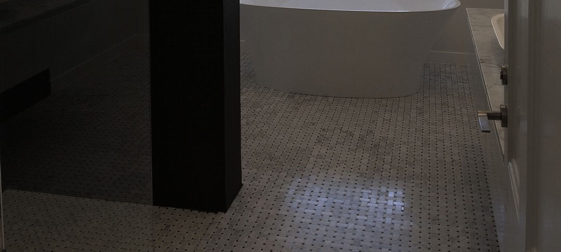 Cinca Mosaic Bathroom banner