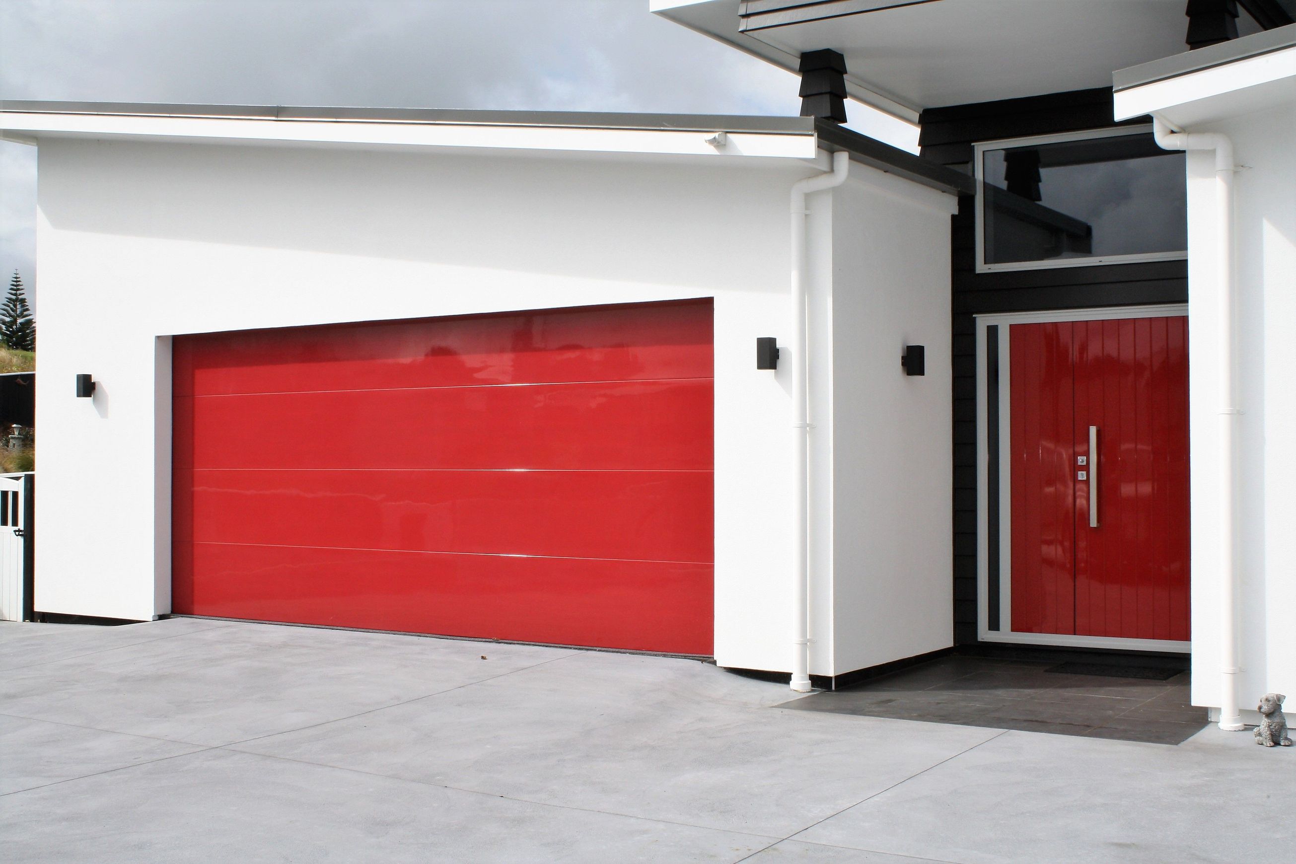 Classic Series - Duke Profile Garage Door