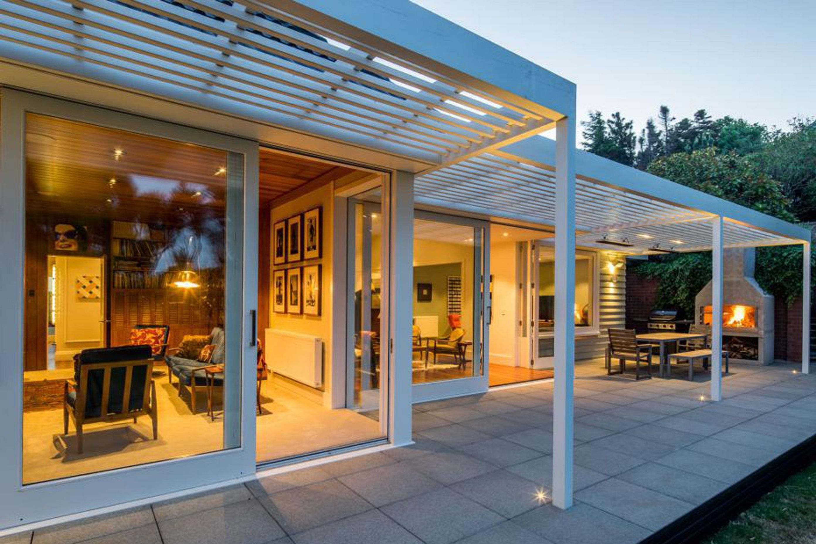 Architure &amp; associated landscape architecture by Parsonson Architects Ltd