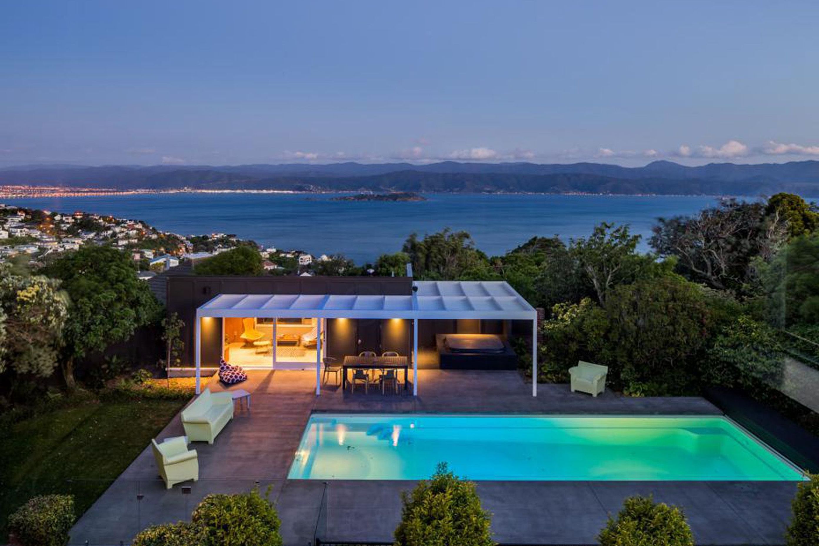 Architure &amp; associated landscape architecture by Parsonson Architects Ltd