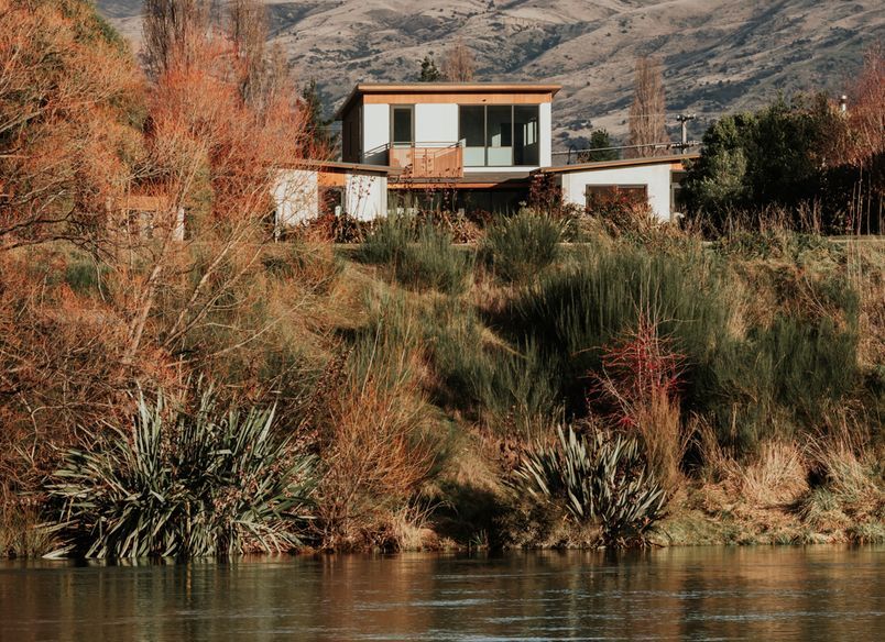 Clutha River Concrete House: Stage 2