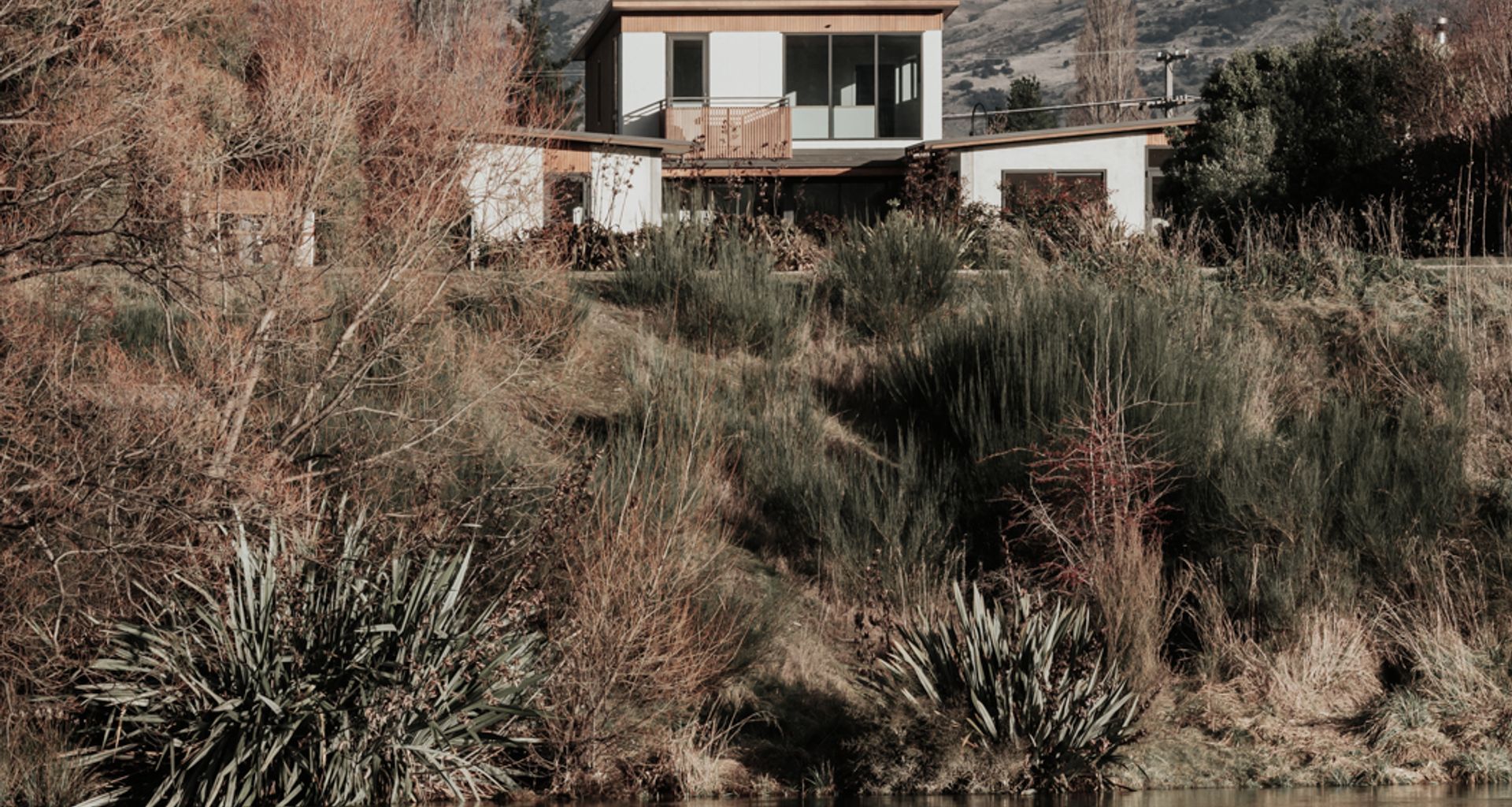 Clutha River Concrete House: Stage 2 banner