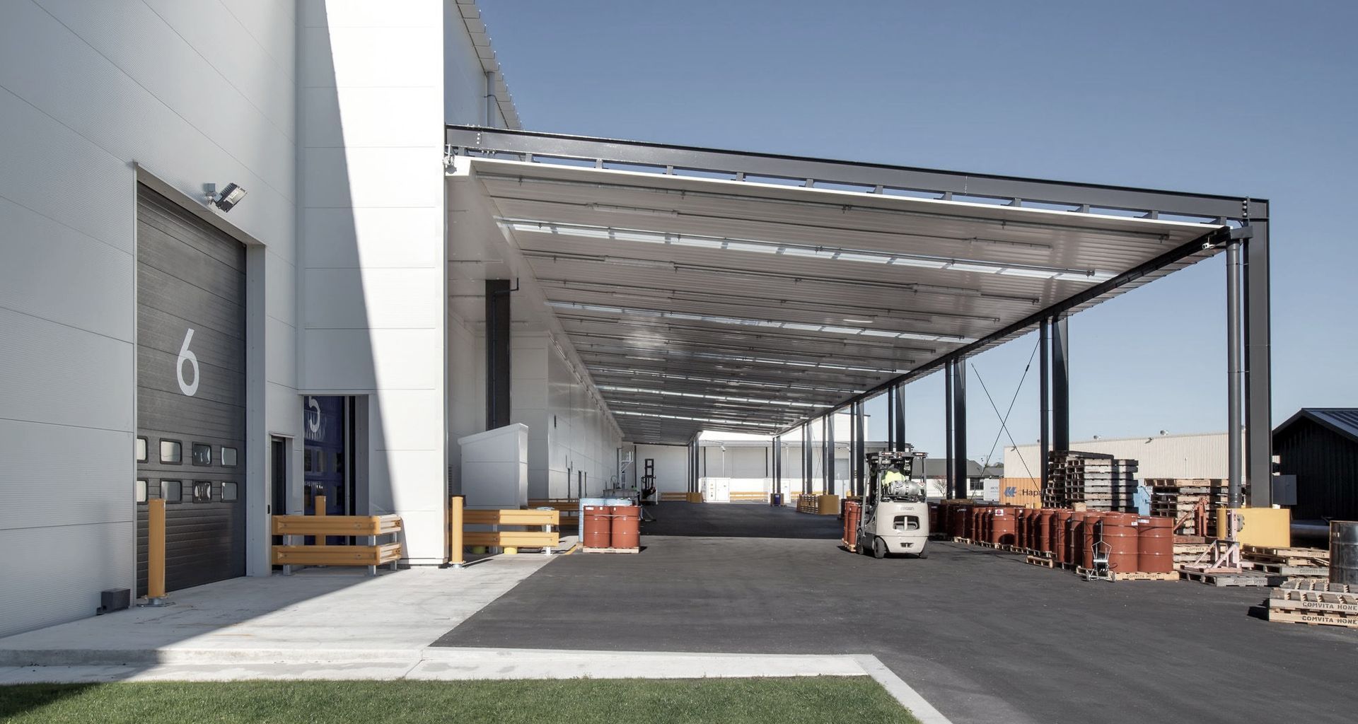Comvita Warehouse, Paengaroa banner