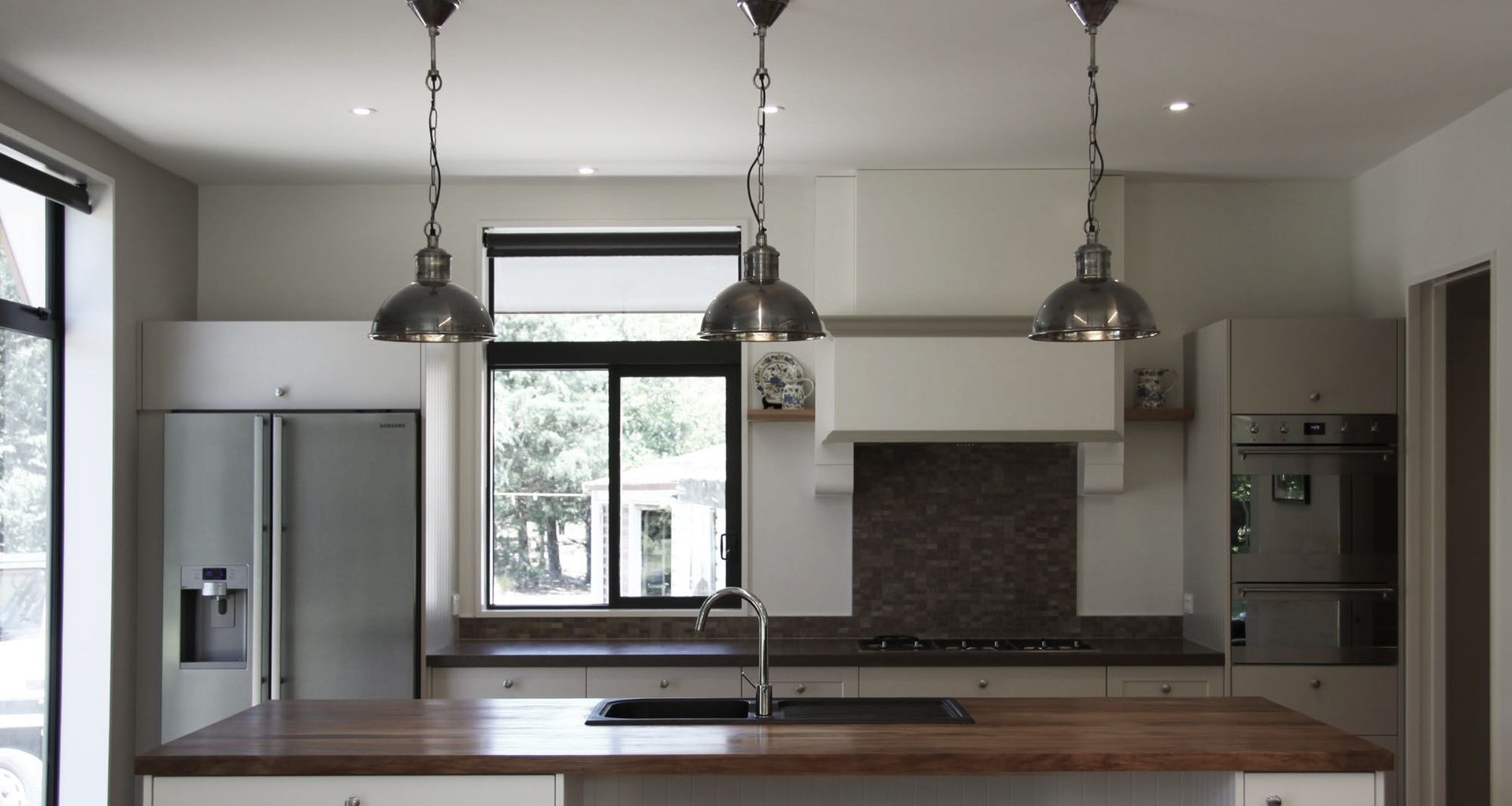 Contemporary Canterbury Home banner