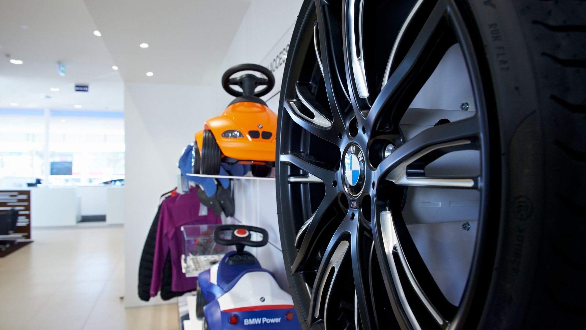 Coombes Johnston BMW Mini Showroom and Workshop banner