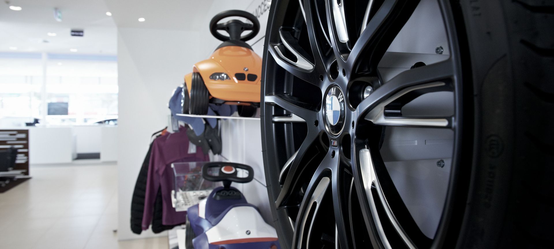 Coombes Johnston BMW Mini Showroom and Workshop banner