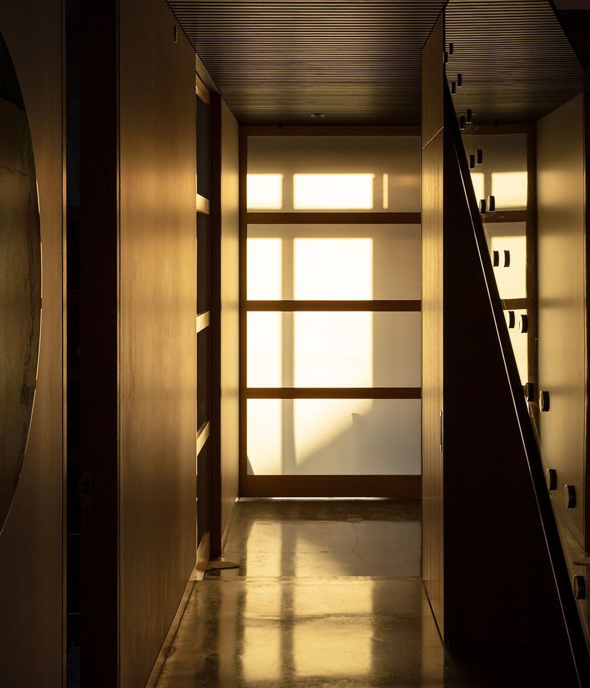 It is this building’s overt connections to the path of the sun that underscores its success and which allows for a series of beautiful and different experiences of light between dawn and dusk.