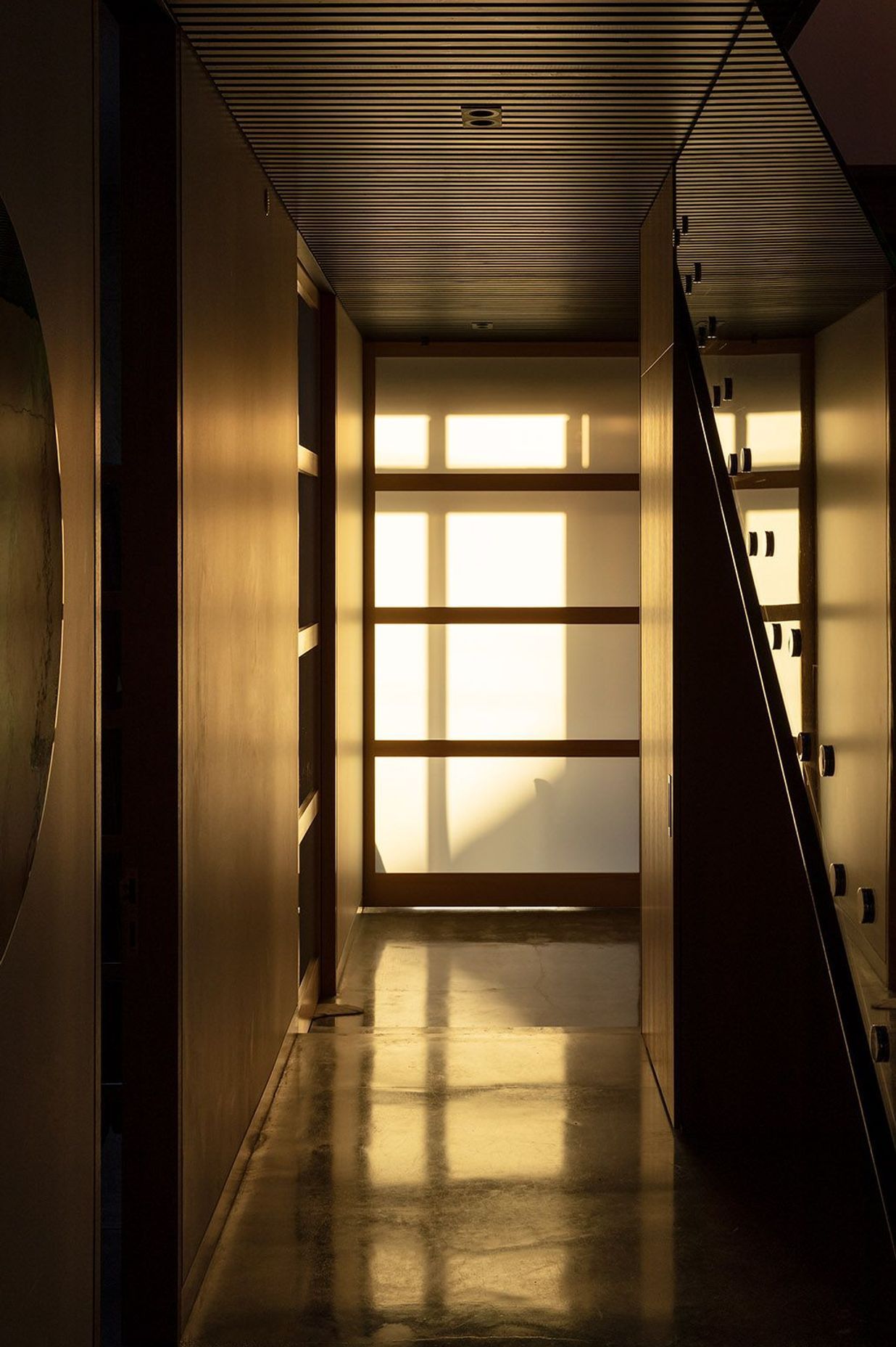 It is this building’s overt connections to the path of the sun that underscores its success and which allows for a series of beautiful and different experiences of light between dawn and dusk.
