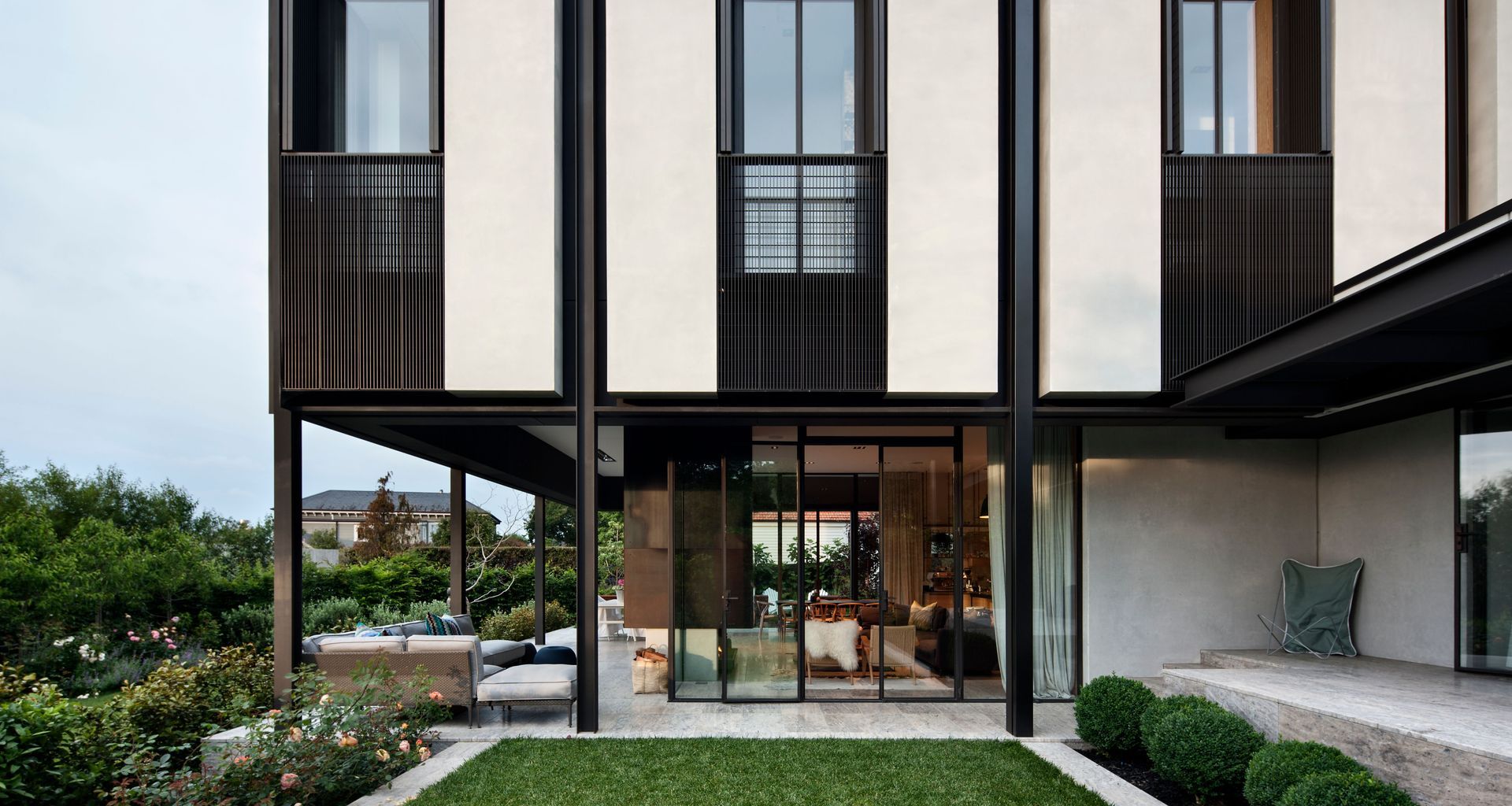 Country House in the City banner