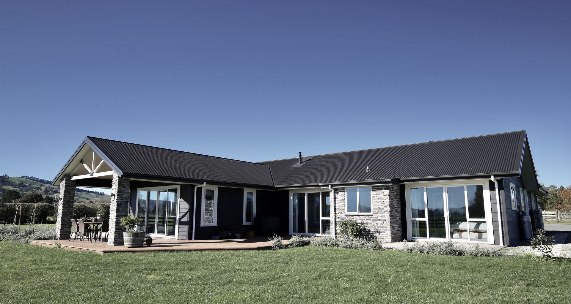 Country Lifestyle banner