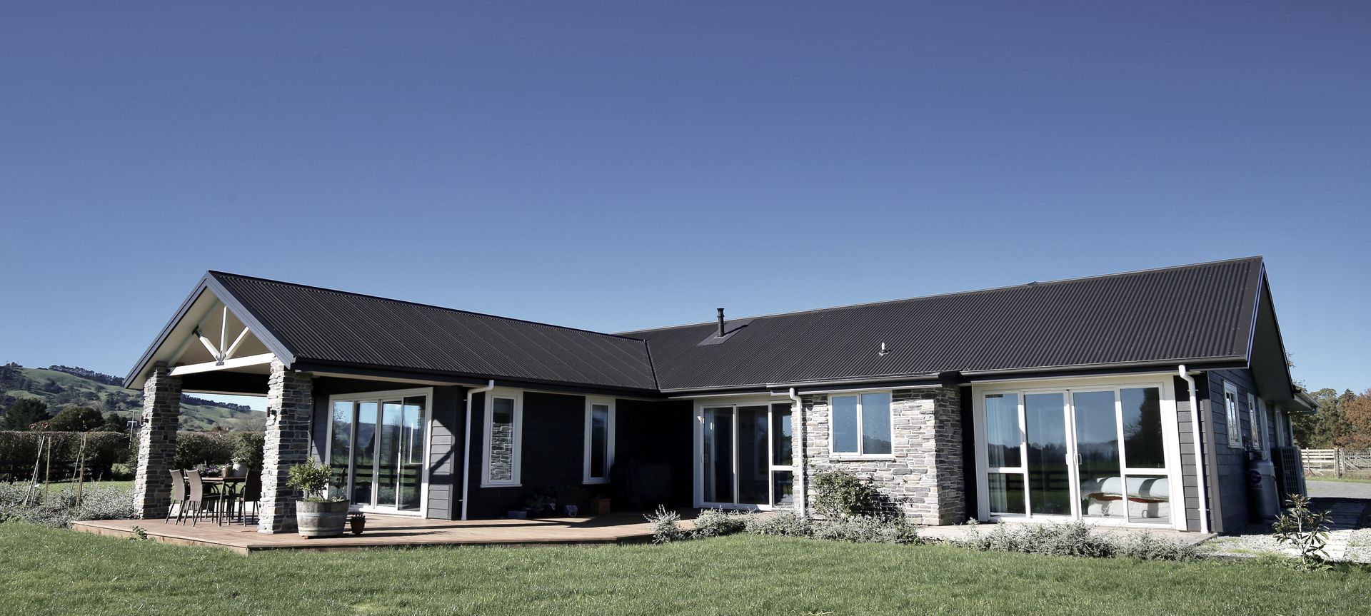 Country Lifestyle banner